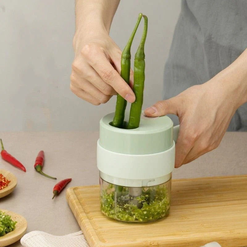 ⚡️ Wireless Electric Garlic Masher – Portable Mini Food Chopper for Kitchen 🍽️